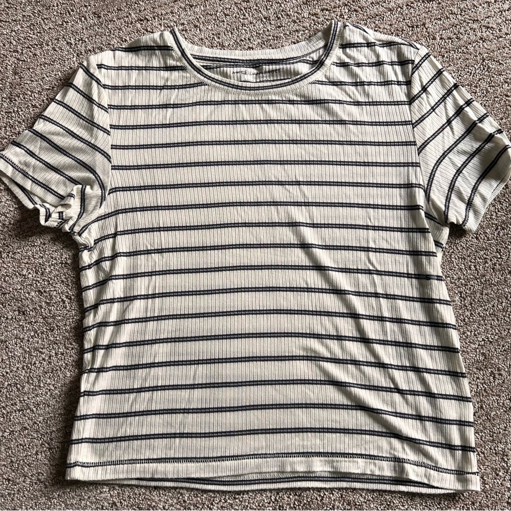 American Eagle Oversized Crop Top
